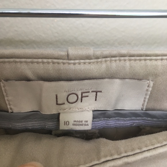 LOFT ~ khaki shorts - Picture 4 of 7